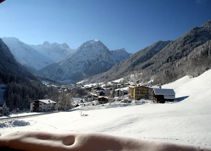 Haus Flua Бранд